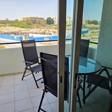 Appartement Niki's Coastal Escape *